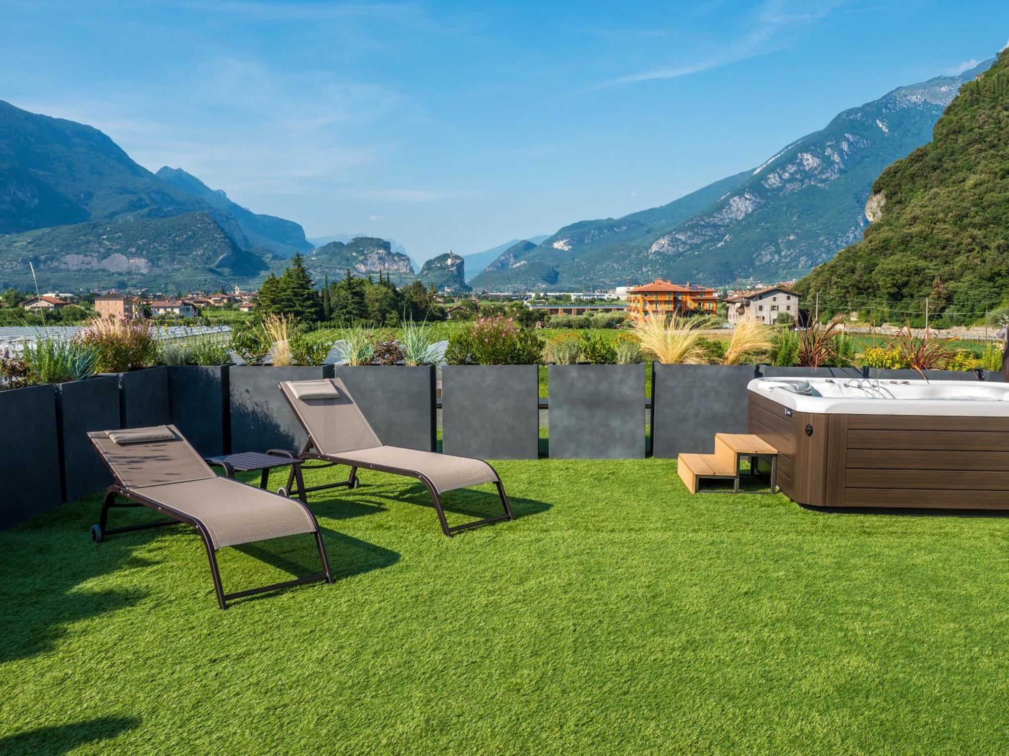 Maffei Apartments - Active Holidays Riva del Garda Exterior photo